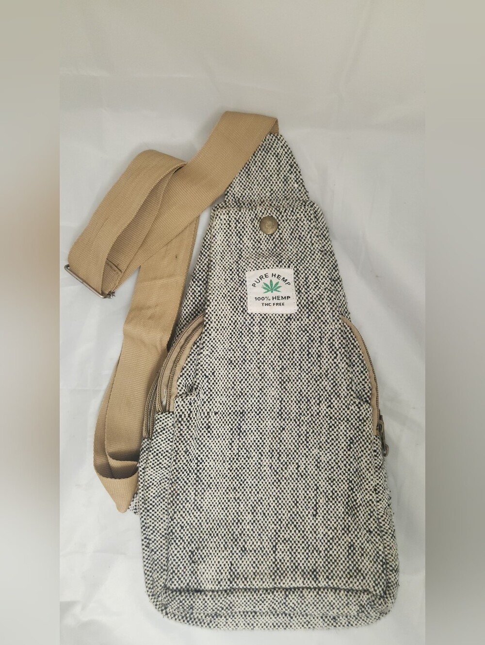 Women's Hemp Sling Bag in Beige/Black